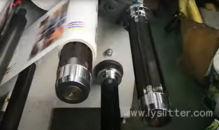 آلة قطع وتقطيع القوالب الدوارة للورق اللاصق مع برج