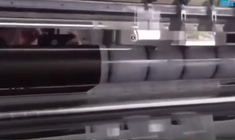 آلة قص عالية السرعة للفيلم PE OPP PET من مادة ملفوفة مرنة