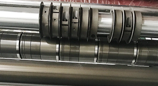 آلة تقطيع لفافة كبيرة