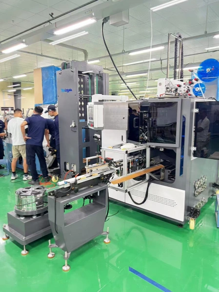 Full_Automatic_Glueless_Non-stop_Turret_Rewinder_case.webp